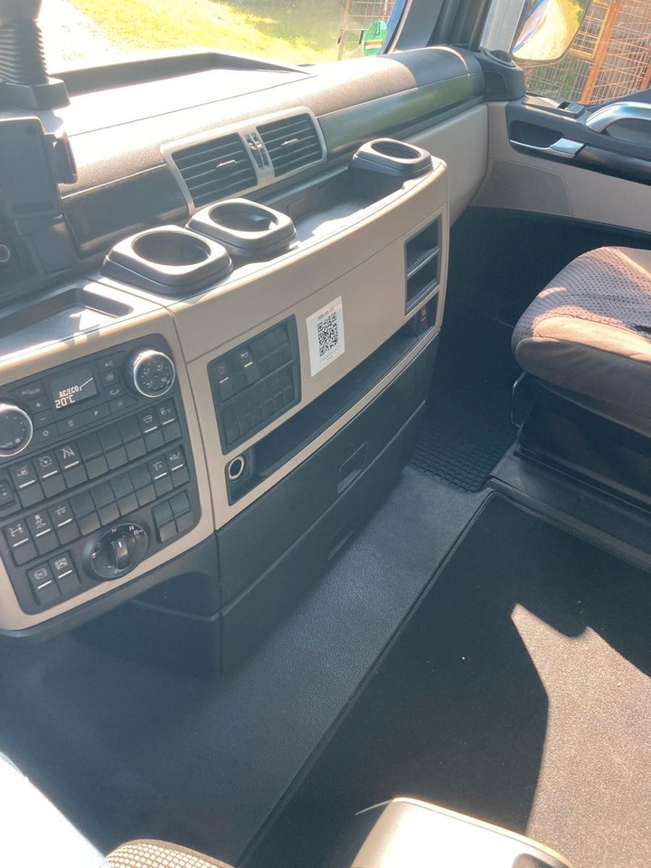 MAN TGX 18.460 SZM Klima 2x Verfügbar - Çekici: fotoğraf 5 MAN TGX 18.460 SZM Klima 2x Verfügbar - Çekici: fotoğraf 5