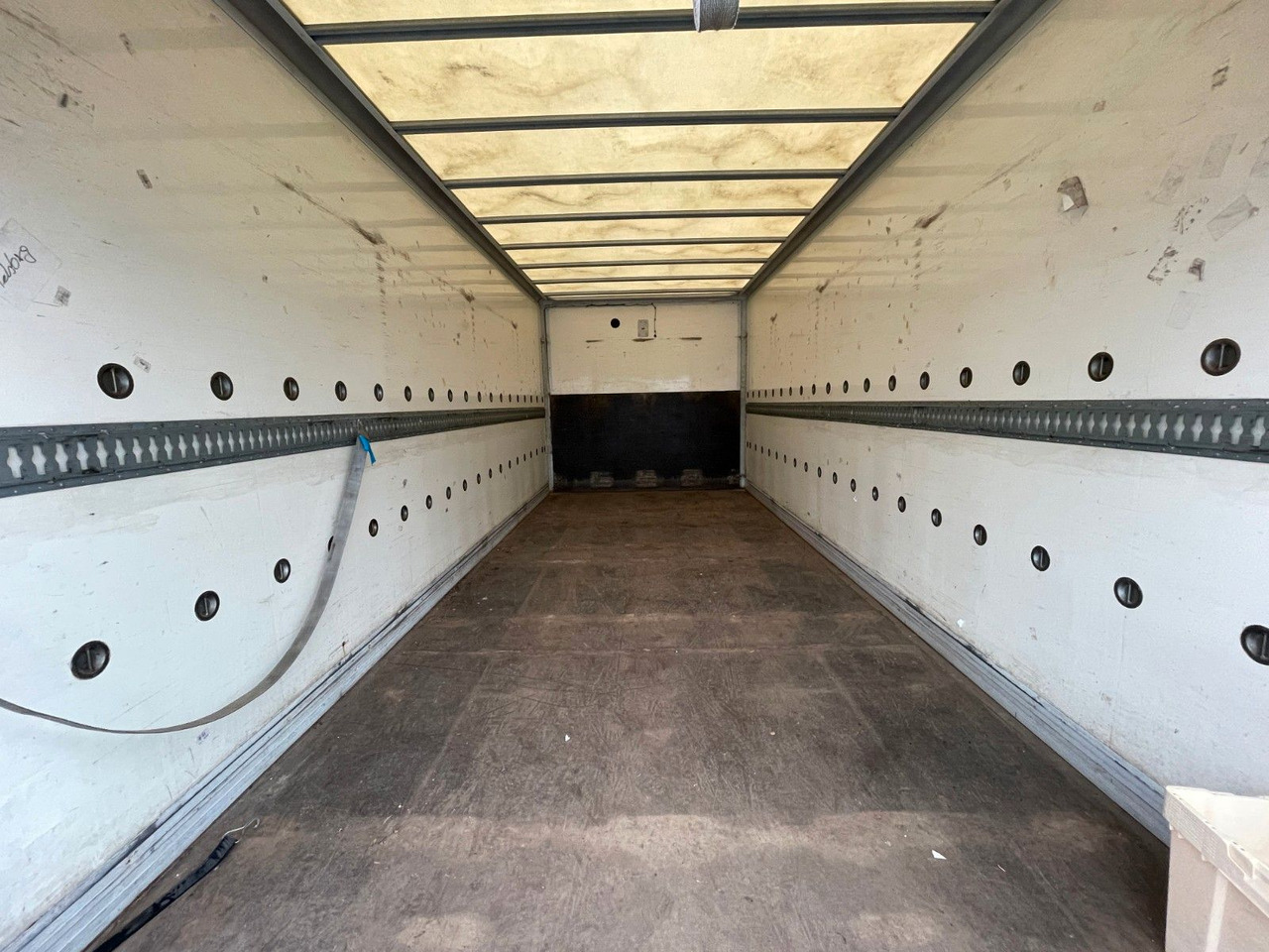 Iveco ML75E18 Blumen Koffer LBW Klimaanlage EEV ML80 Iveco ML75E18 Blumen Koffer LBW Klimaanlage EEV ML80 - Kapalı kasa kamyonet: fotoğraf 5 Iveco ML75E18 Blumen Koffer LBW Klimaanlage EEV ML80 Iveco ML75E18 Blumen Koffer LBW Klimaanlage EEV ML80 - Kapalı kasa kamyonet: fotoğraf 5