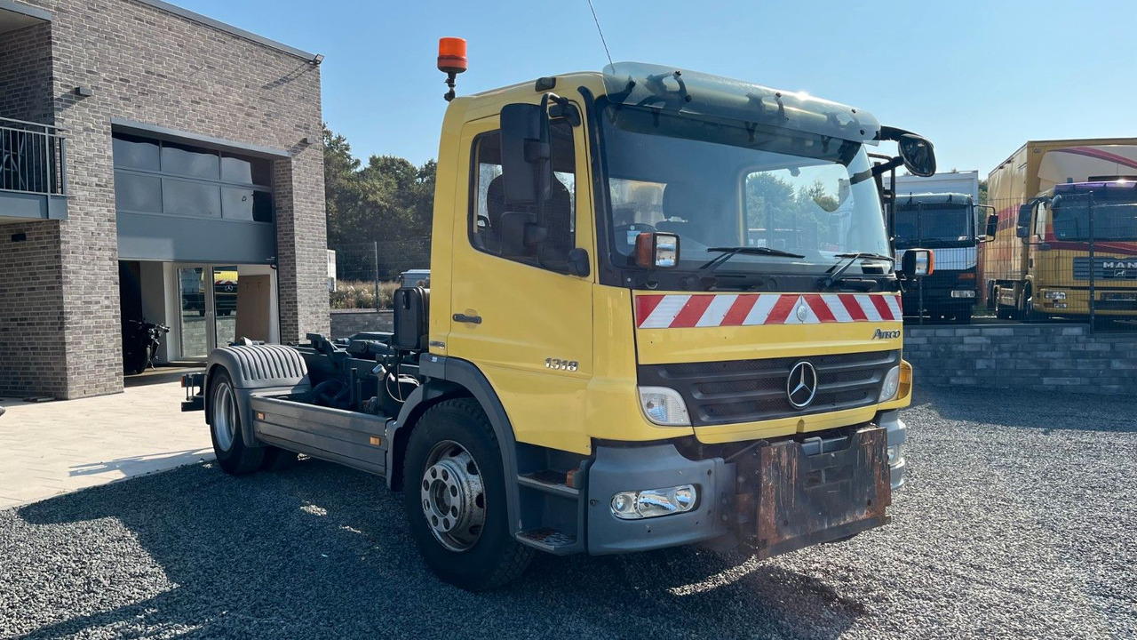 Mercedes-Benz 1318 1218 Abrollkipper Mercedes-Benz 1318 1218 Abrollkipper - Kancalı yükleyici kamyon: fotoğraf 3 Mercedes-Benz 1318 1218 Abrollkipper Mercedes-Benz 1318 1218 Abrollkipper - Kancalı yükleyici kamyon: fotoğraf 3