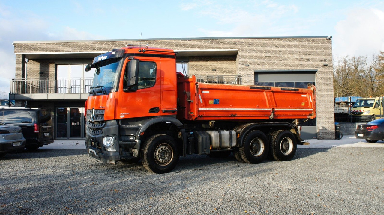 Mercedes-Benz Arocs 2653 Dreiseitenkipper Meiller Bordmatik - Damperli kamyon: fotoğraf 1 Mercedes-Benz Arocs 2653 Dreiseitenkipper Meiller Bordmatik - Damperli kamyon: fotoğraf 1