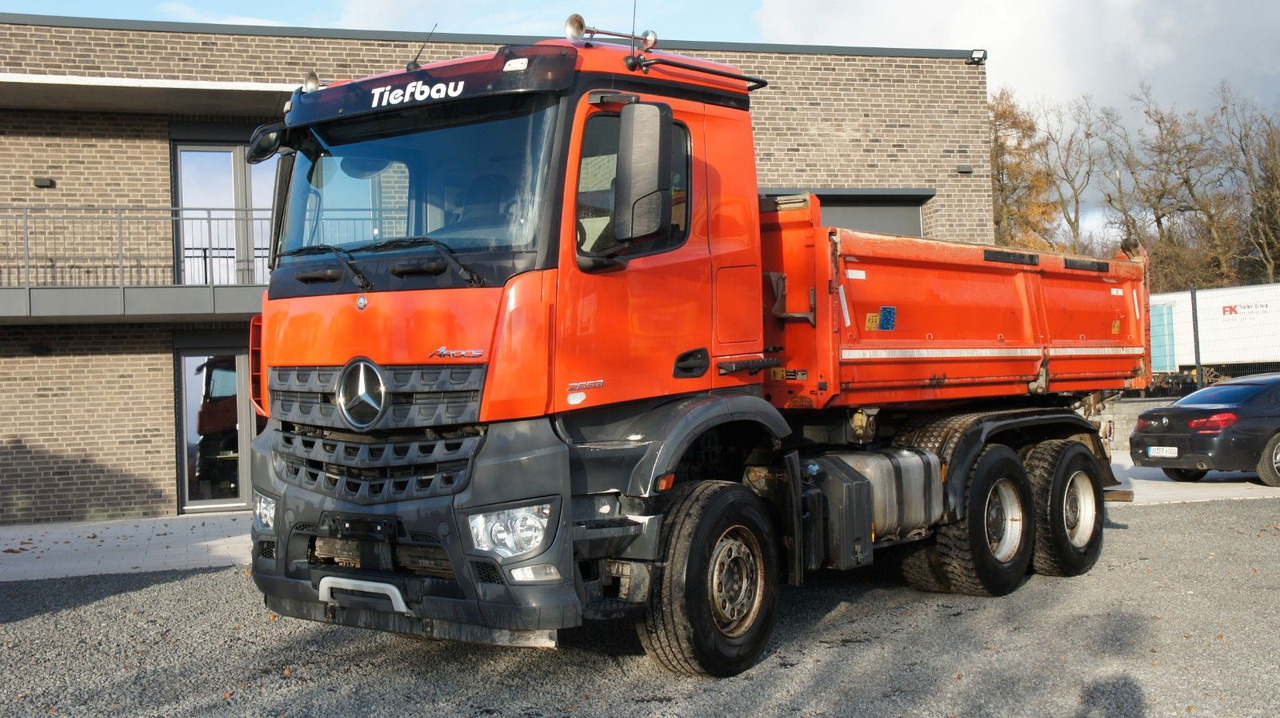 Mercedes-Benz Arocs 2653 Dreiseitenkipper Meiller Bordmatik - Damperli kamyon: fotoğraf 2 Mercedes-Benz Arocs 2653 Dreiseitenkipper Meiller Bordmatik - Damperli kamyon: fotoğraf 2