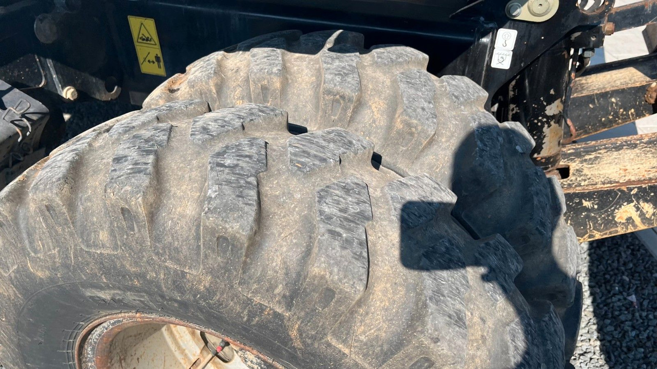 Tekerlekli ekskavatör Terex TW110 Mobilbagger Verstellausleger 11000Kg: fotoğraf 8 Tekerlekli ekskavatör Terex TW110 Mobilbagger Verstellausleger 11000Kg: fotoğraf 8