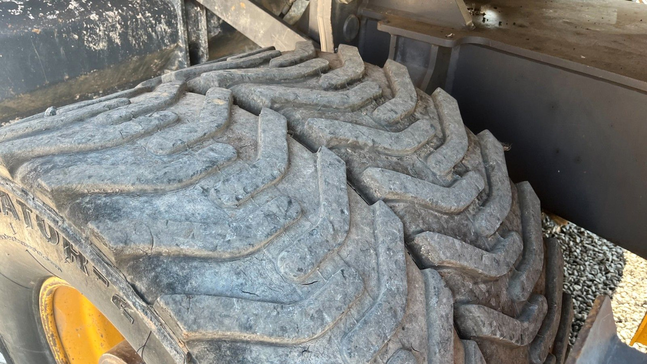 Tekerlekli ekskavatör Volvo EW180D 20500 Kg Verstellausleger OilQuick: fotoğraf 9 Tekerlekli ekskavatör Volvo EW180D 20500 Kg Verstellausleger OilQuick: fotoğraf 9