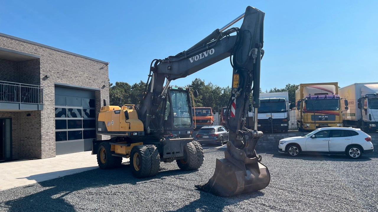Volvo EW180D 20500 Kg Verstellausleger OilQuick - Tekerlekli ekskavatör: fotoğraf 2 Volvo EW180D 20500 Kg Verstellausleger OilQuick - Tekerlekli ekskavatör: fotoğraf 2