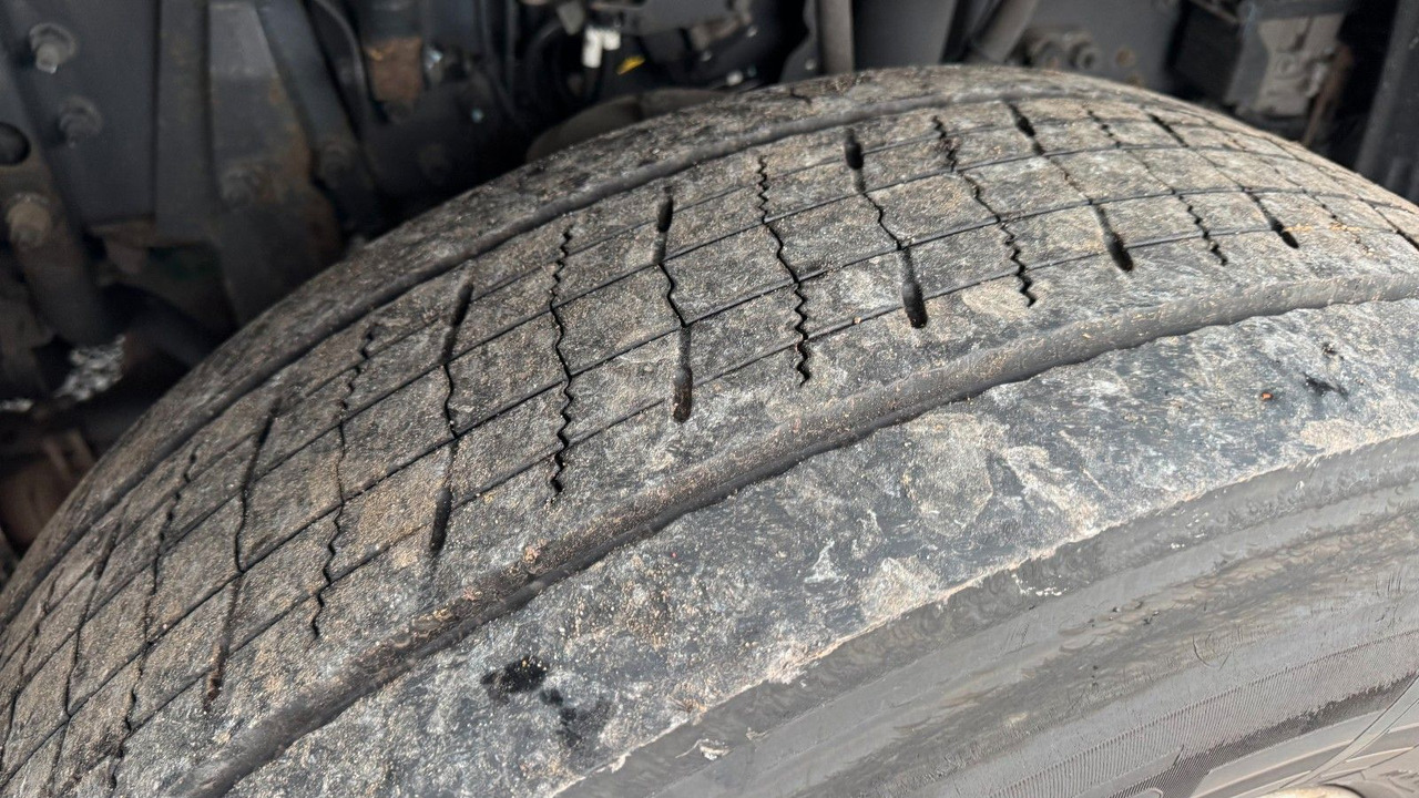 Refrijeratör kamyon Volvo FM 410 Kühlkoffer Carrier Supra 950 U LBW: fotoğraf 12