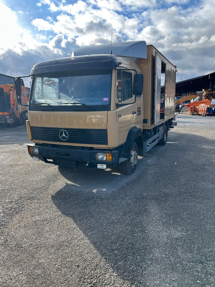 Mercedes-Benz MB 817 4x2 Dieselaggregat 6 Zylinder - Kapalı kasa kamyon: fotoğraf 1 Mercedes-Benz MB 817 4x2 Dieselaggregat 6 Zylinder - Kapalı kasa kamyon: fotoğraf 1