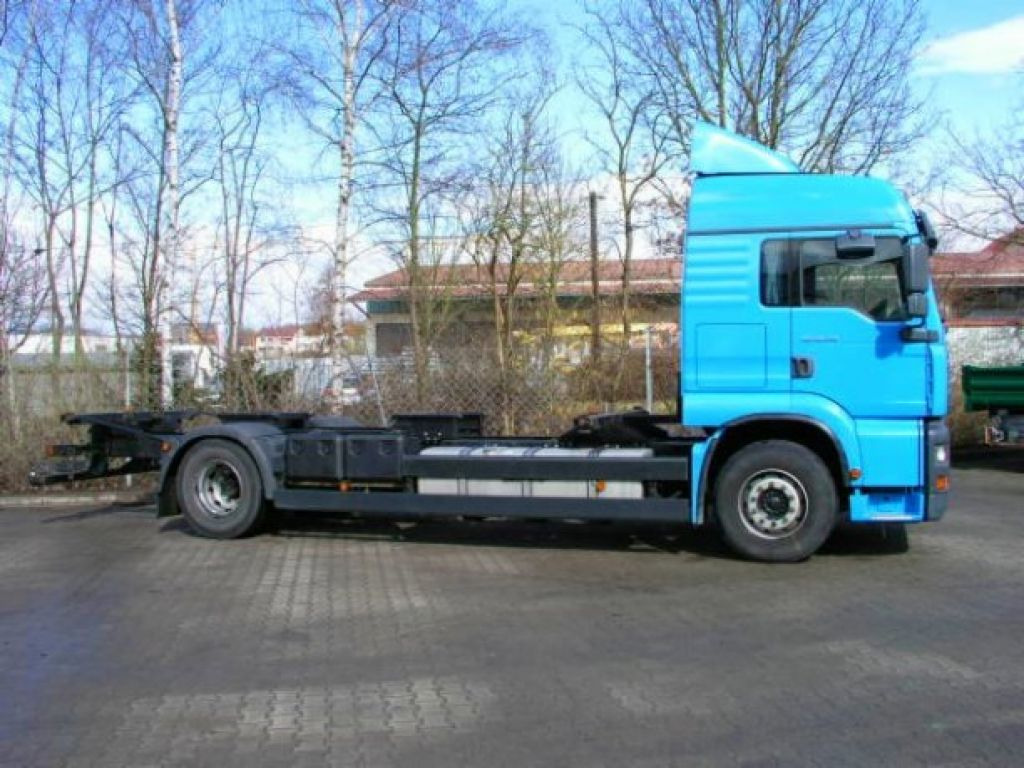 MAN 18.410 TGA2 Achs BDF- LKW - Konteynır taşıyıcı/ Yedek karoser kamyon: fotoğraf 5 MAN 18.410 TGA2 Achs BDF- LKW - Konteynır taşıyıcı/ Yedek karoser kamyon: fotoğraf 5