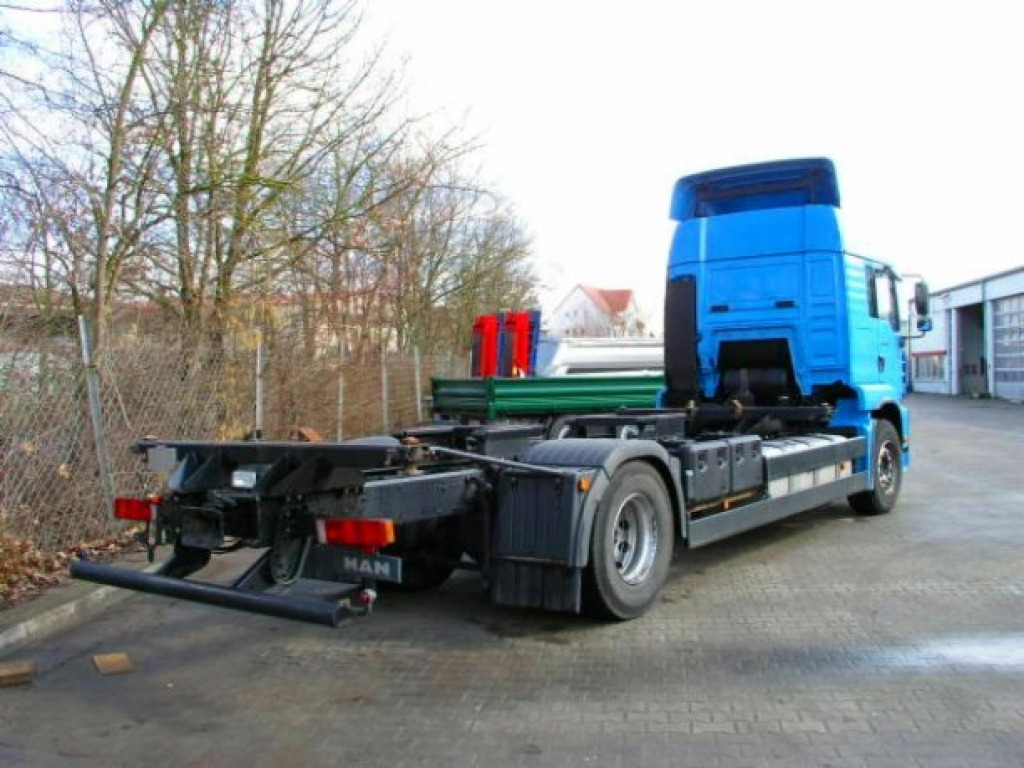 MAN TGA 02 18.410 TGA2 Achs BDF- LKW - Konteynır taşıyıcı/ Yedek karoser kamyon: fotoğraf 3 MAN TGA 02 18.410 TGA2 Achs BDF- LKW - Konteynır taşıyıcı/ Yedek karoser kamyon: fotoğraf 3