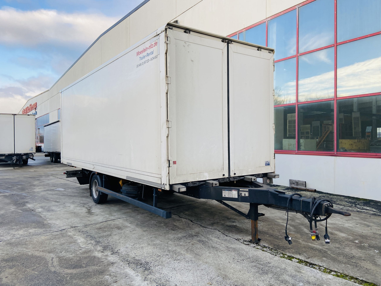 Möslein EK 1- D 7,3  1 Achs Kofferanhänger - Kapalı karoser römork: fotoğraf 3 Möslein EK 1- D 7,3  1 Achs Kofferanhänger - Kapalı karoser römork: fotoğraf 3