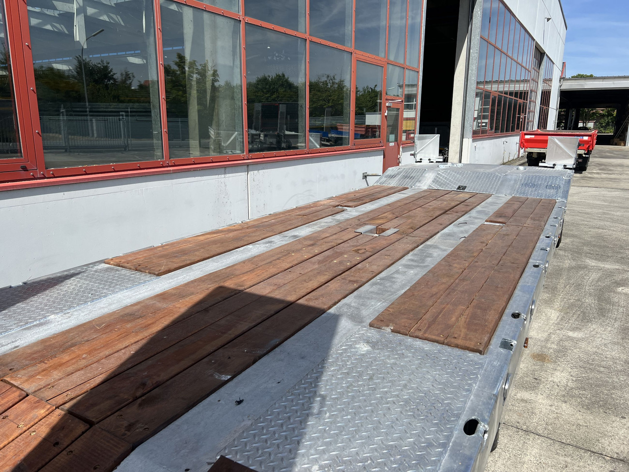 Yeni Alçak çerçeveli platform römork nakliyatı için ağır ekipman Möslein T 2 Schwebheim Neuer 2 Achs Tieflader- Anhänger, Verbreiterung: fotoğraf 7 Yeni Alçak çerçeveli platform römork nakliyatı için ağır ekipman Möslein T 2 Schwebheim Neuer 2 Achs Tieflader- Anhänger, Verbreiterung: fotoğraf 7