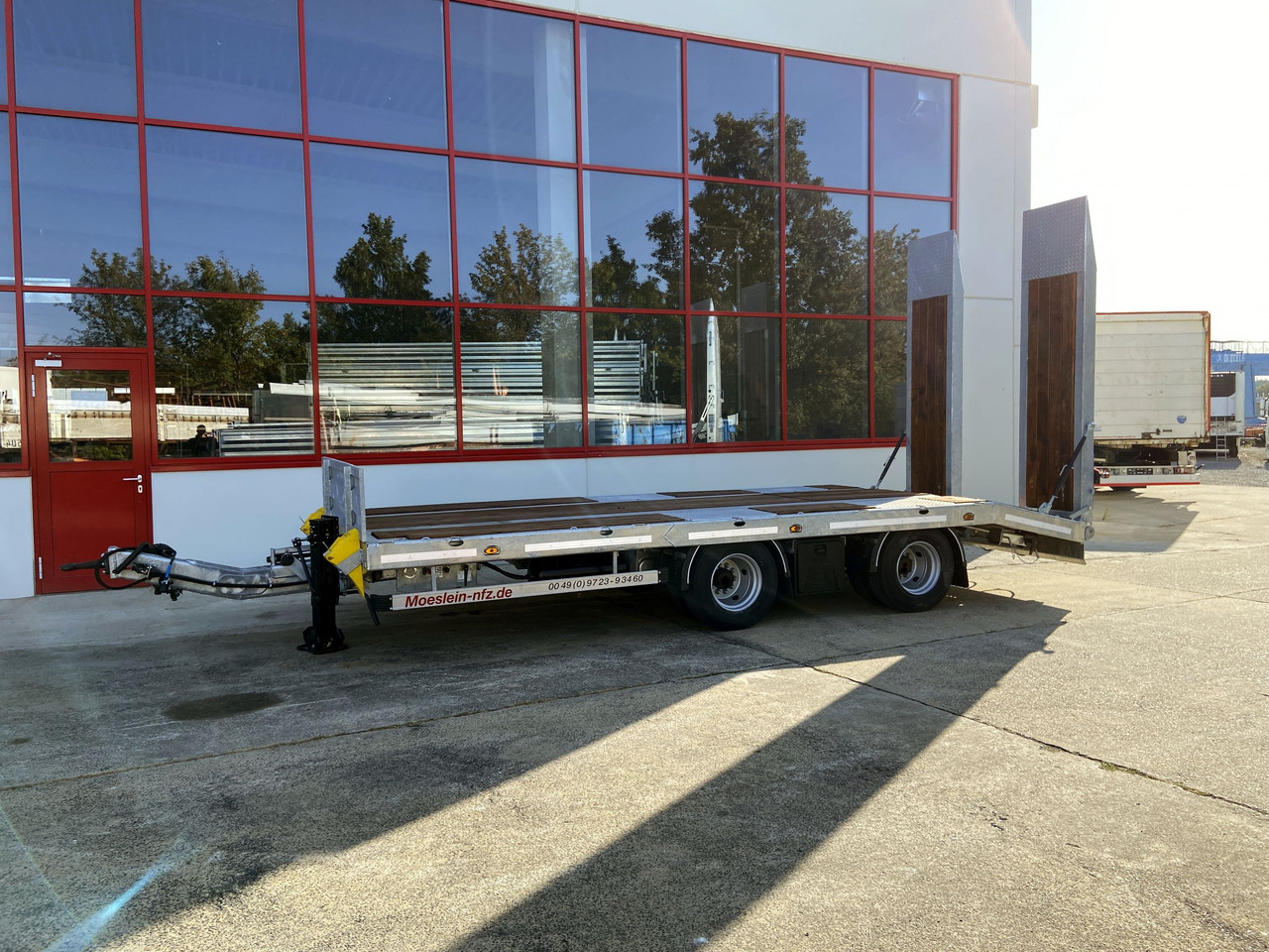 Möslein TT 19 - 6,5 19 t Tandemtieflader, Luftgefedert, NEU - Alçak çerçeveli platform römork: fotoğraf 3 Möslein TT 19 - 6,5 19 t Tandemtieflader, Luftgefedert, NEU - Alçak çerçeveli platform römork: fotoğraf 3