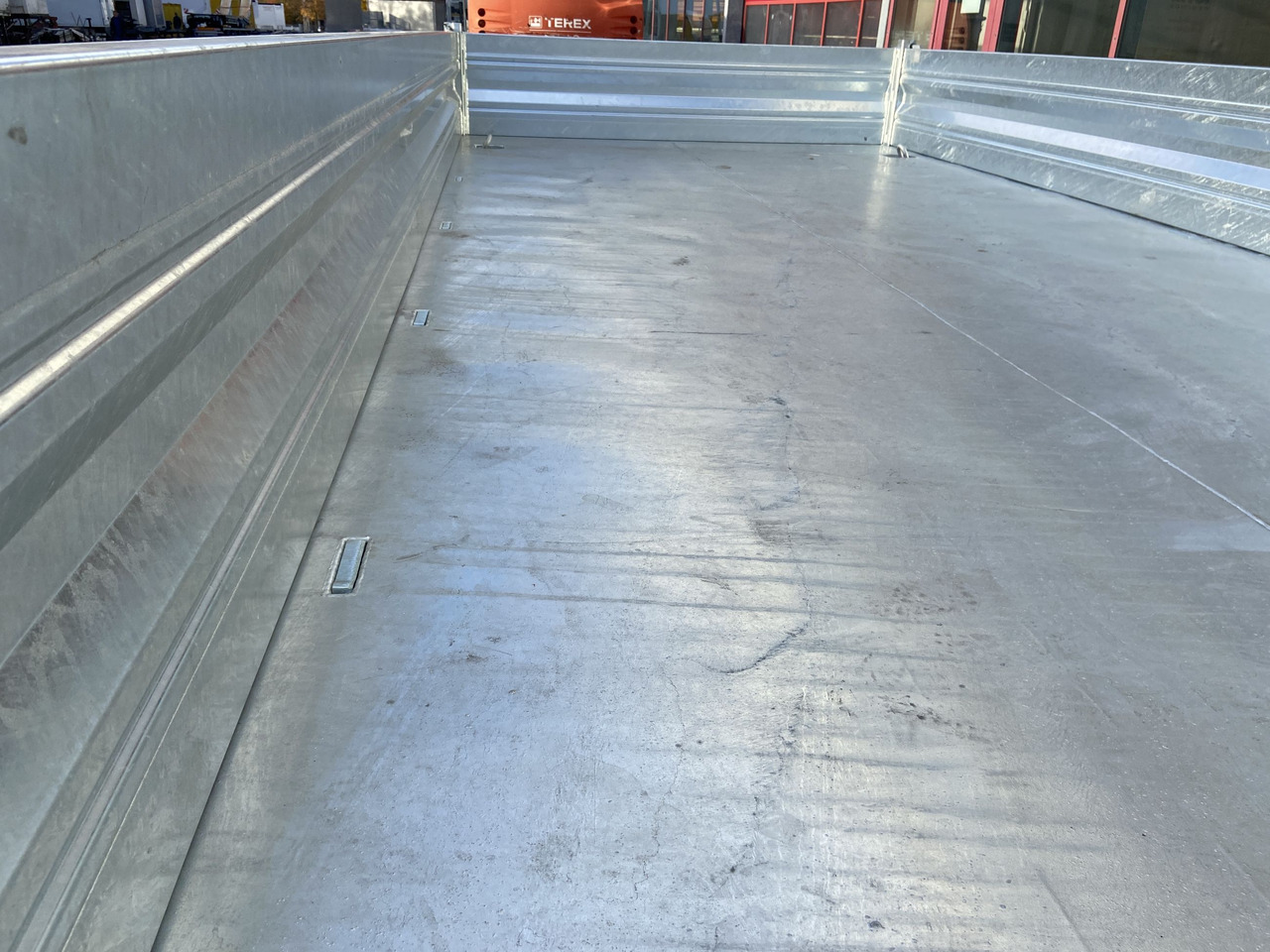 Möslein TTD 11 Breite Reifen Kipper Tieflader, Breite Reifen-- Neufahrzeug -- - Damperli römork: fotoğraf 2 Möslein TTD 11 Breite Reifen Kipper Tieflader, Breite Reifen-- Neufahrzeug -- - Damperli römork: fotoğraf 2