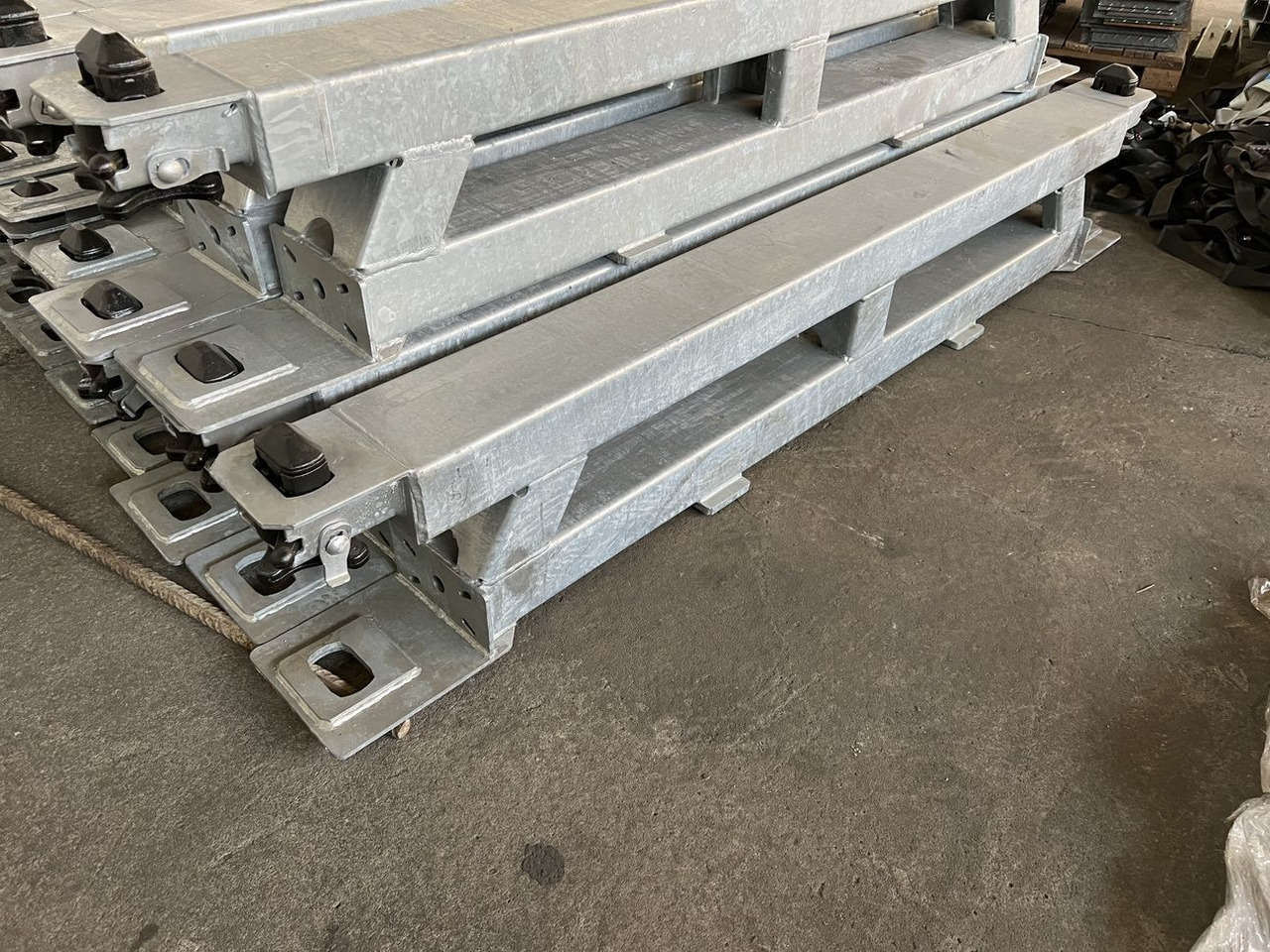 Müller-Mitteltal Ausgleichsbock für Satteltieflader incl. Conati - Alçak çerçeveli platform dorse: fotoğraf 4 Müller-Mitteltal Ausgleichsbock für Satteltieflader incl. Conati - Alçak çerçeveli platform dorse: fotoğraf 4