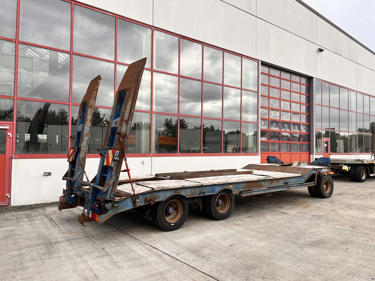 Müller Mitteltal T3 3 Achs Tieflader mit ABS - Alçak çerçeveli platform römork: fotoğraf 3 Müller Mitteltal T3 3 Achs Tieflader mit ABS - Alçak çerçeveli platform römork: fotoğraf 3
