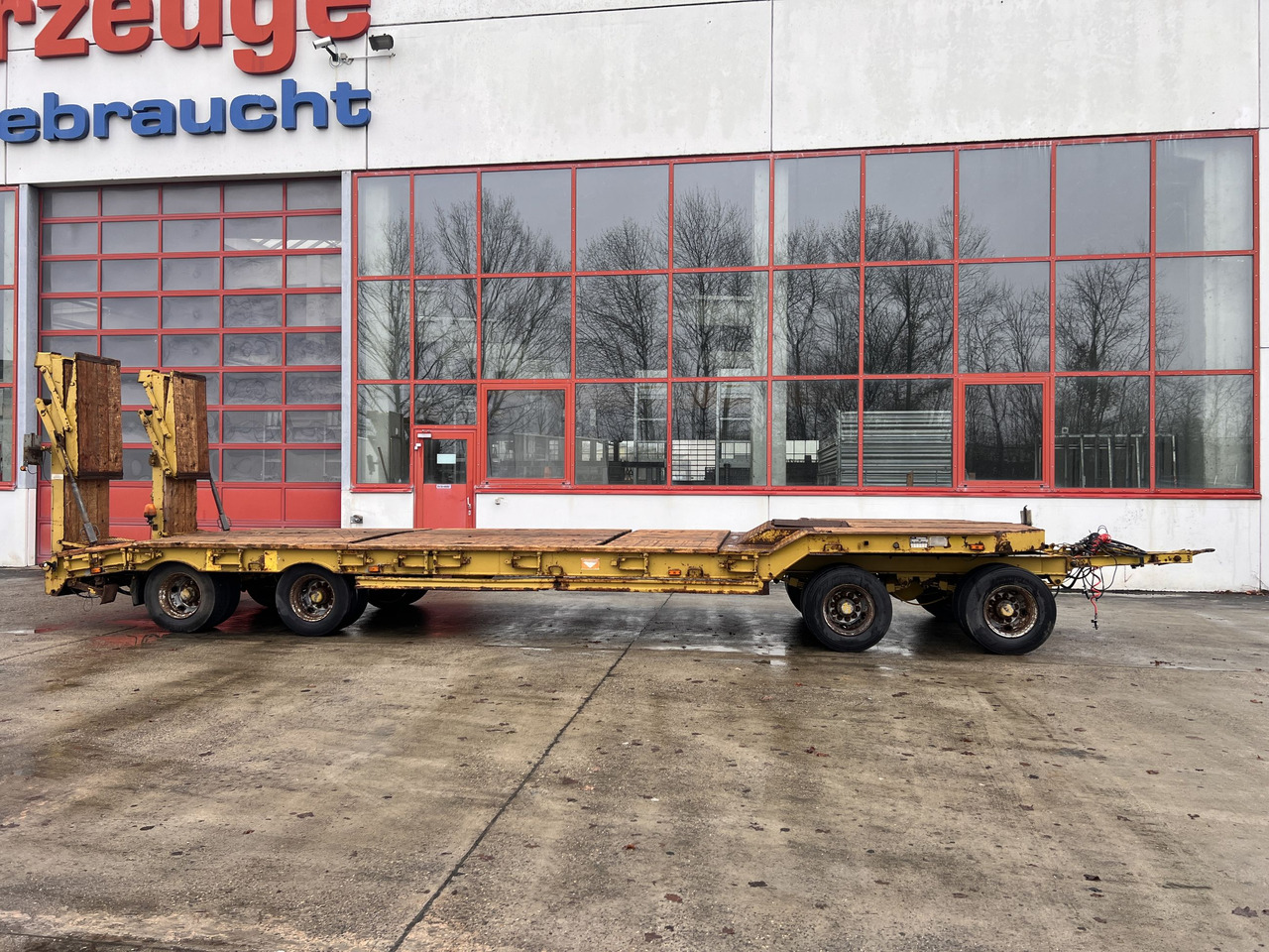 Müller Mitteltal T4 PROFI 40,0 4 Achs Tiefladeranhänger - Alçak çerçeveli platform römork: fotoğraf 3 Müller Mitteltal T4 PROFI 40,0 4 Achs Tiefladeranhänger - Alçak çerçeveli platform römork: fotoğraf 3