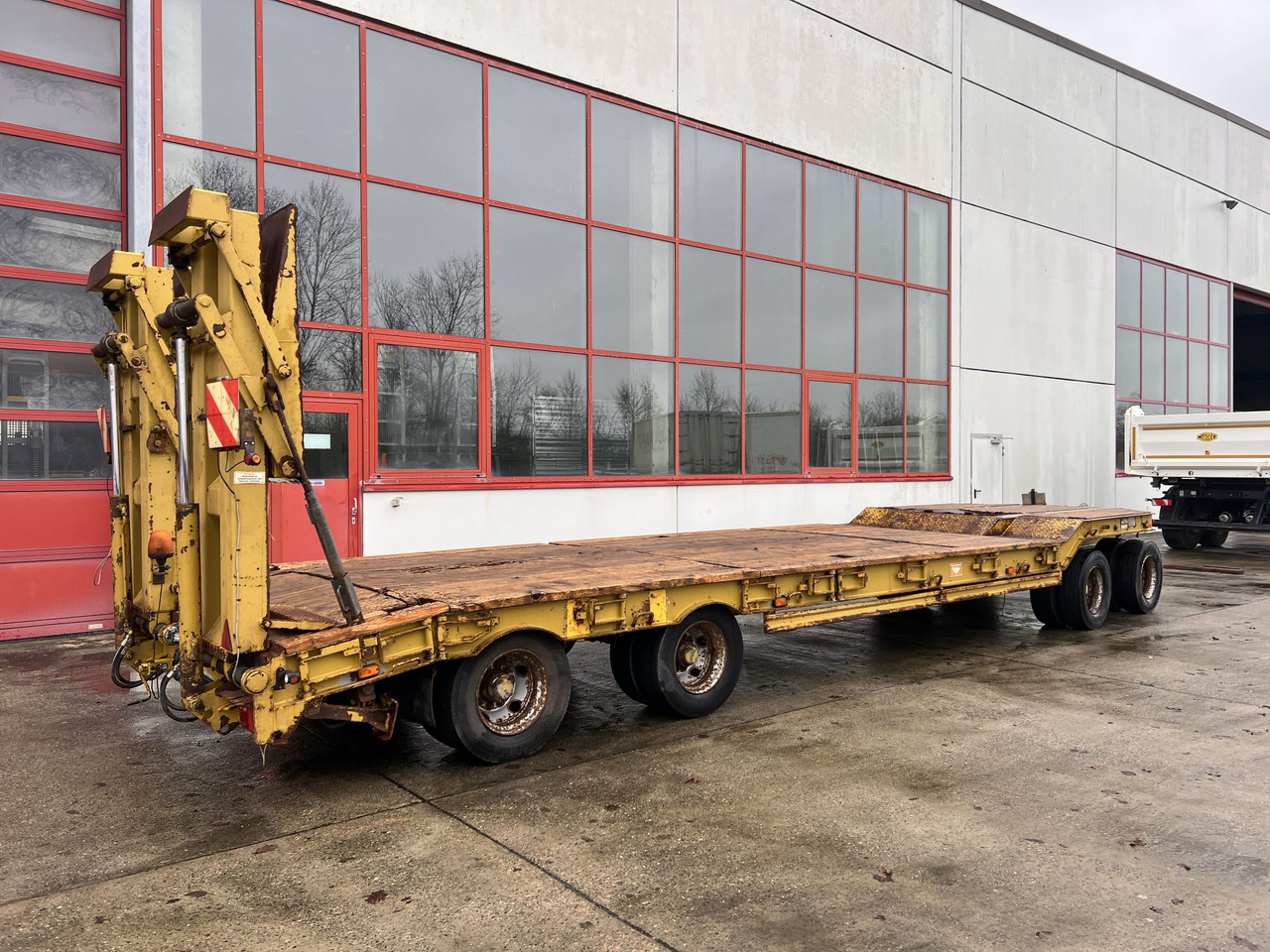 Müller Mitteltal T4 PROFI 40,0 4 Achs Tiefladeranhänger - Alçak çerçeveli platform römork: fotoğraf 2 Müller Mitteltal T4 PROFI 40,0 4 Achs Tiefladeranhänger - Alçak çerçeveli platform römork: fotoğraf 2