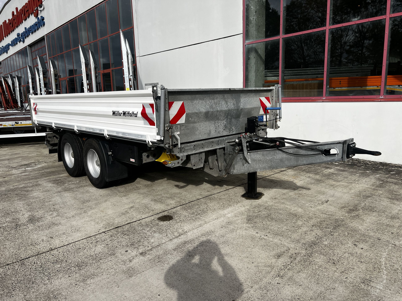 Müller Mitteltal TA-2 14,4 t Tandemkipper- Tieflader Breitbereifung NEUWERTIG - Damperli römork: fotoğraf 3 Müller Mitteltal TA-2 14,4 t Tandemkipper- Tieflader Breitbereifung NEUWERTIG - Damperli römork: fotoğraf 3