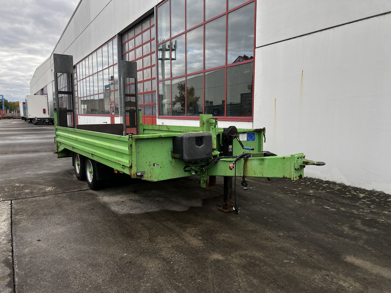 Tt Tandemtieflader - Alçak çerçeveli platform römork: fotoğraf 2 Tt Tandemtieflader - Alçak çerçeveli platform römork: fotoğraf 2