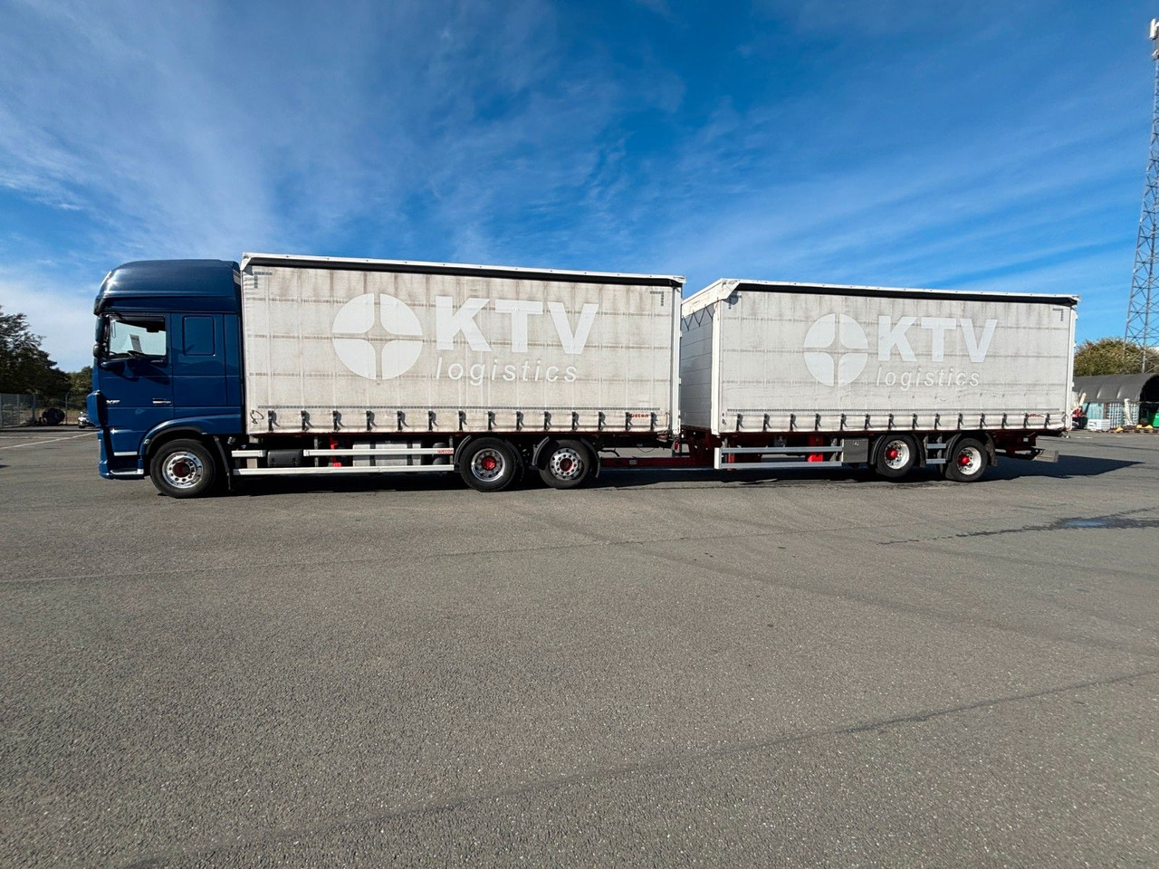 DAF SSC XF 480 Jumbozug + Anh Wecon Staplerhalterung - Tenteli kamyon: fotoğraf 3 DAF SSC XF 480 Jumbozug + Anh Wecon Staplerhalterung - Tenteli kamyon: fotoğraf 3