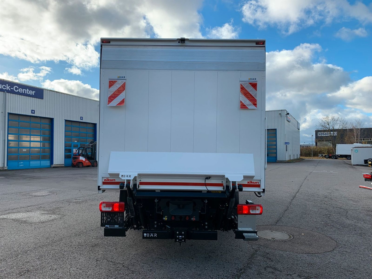 DAF FA XD 370 zikun Swing-Board-Aufbau - Taşınması içecek kamyon: fotoğraf 5 DAF FA XD 370 zikun Swing-Board-Aufbau - Taşınması içecek kamyon: fotoğraf 5