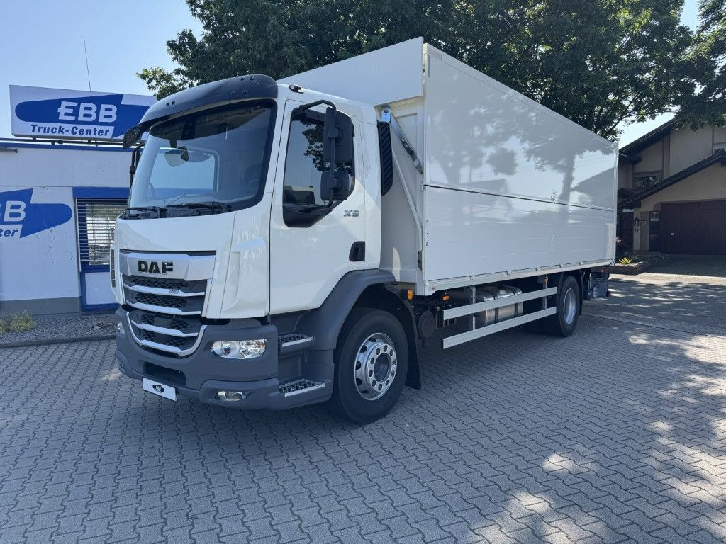 DAF XB 310 FA 18t Getränkeaufbau DAF XB 310 FA 18t Getränkeaufbau - Taşınması içecek kamyon: fotoğraf 1 DAF XB 310 FA 18t Getränkeaufbau DAF XB 310 FA 18t Getränkeaufbau - Taşınması içecek kamyon: fotoğraf 1
