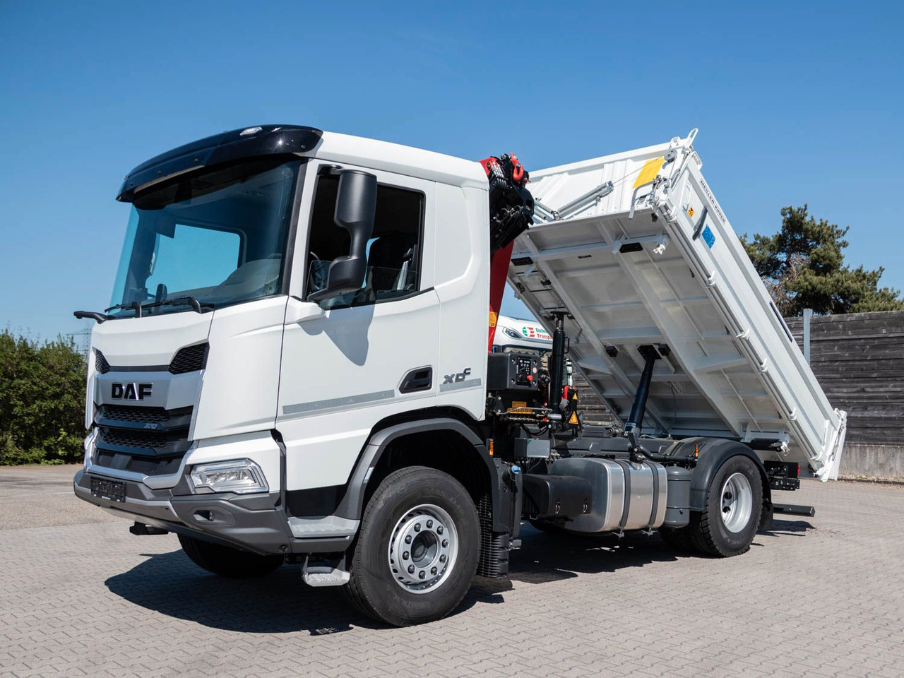 DAF XDC 370 FA Meiller Krankipper HMF DAF XDC 370 FA Meiller Krankipper HMF - Damperli kamyon: fotoğraf 2 DAF XDC 370 FA Meiller Krankipper HMF DAF XDC 370 FA Meiller Krankipper HMF - Damperli kamyon: fotoğraf 2