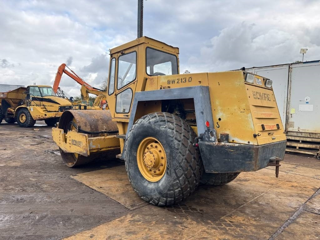 Bomag BW 213 D  - Kompaktör: fotoğraf 3 Bomag BW 213 D  - Kompaktör: fotoğraf 3