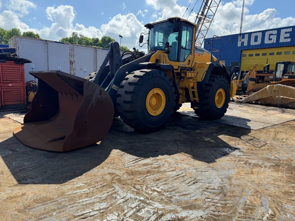 Volvo L 220 H ( WITH NEW TYRES ) - Tekerlekli yükleyici: fotoğraf 1 Volvo L 220 H ( WITH NEW TYRES ) - Tekerlekli yükleyici: fotoğraf 1