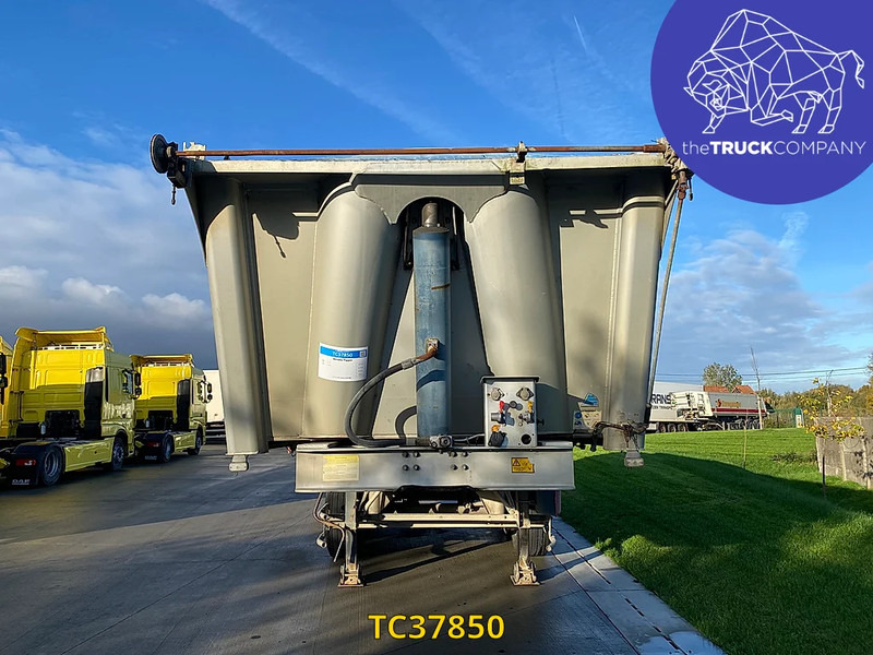 Benalu - Damperli dorse: fotoğraf 3 Benalu - Damperli dorse: fotoğraf 3