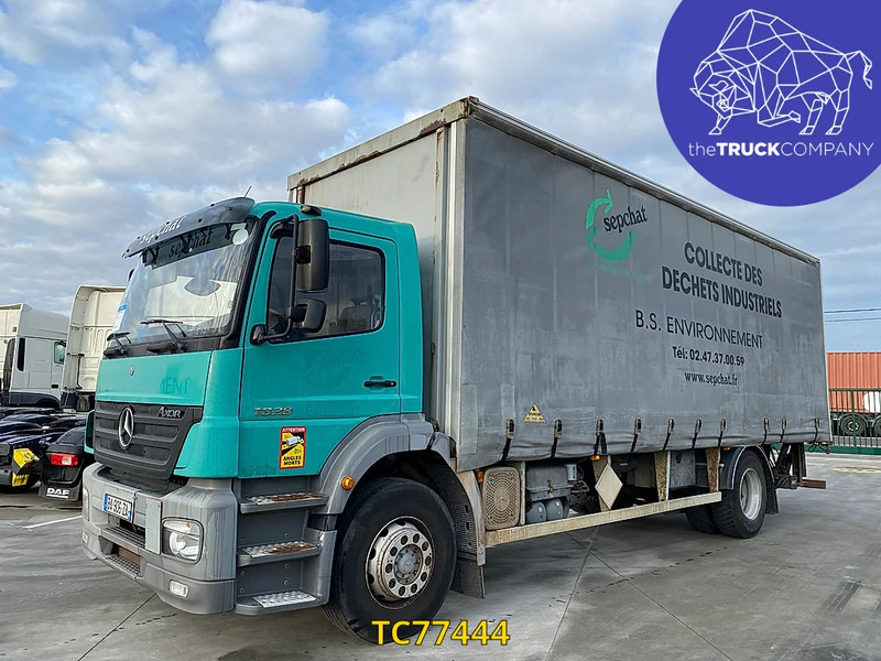 Mercedes-Benz Axor 1828 - Tenteli kamyon: fotoğraf 1 Mercedes-Benz Axor 1828 - Tenteli kamyon: fotoğraf 1