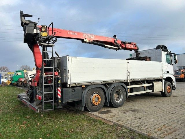 Mercedes-Benz 2545 Kran FASSI F195AS Mercedes-Benz 2545 Kran FASSI F195AS - Sal/ Açık kasa kamyon, Vinçli kamyon: fotoğraf 2 Mercedes-Benz 2545 Kran FASSI F195AS Mercedes-Benz 2545 Kran FASSI F195AS - Sal/ Açık kasa kamyon, Vinçli kamyon: fotoğraf 2