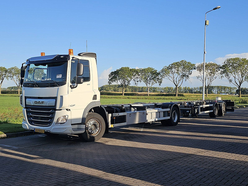 DAF CF 410 20FT TANKCONTAINER - Konteynır taşıyıcı/ Yedek karoser kamyon: fotoğraf 2 DAF CF 410 20FT TANKCONTAINER - Konteynır taşıyıcı/ Yedek karoser kamyon: fotoğraf 2