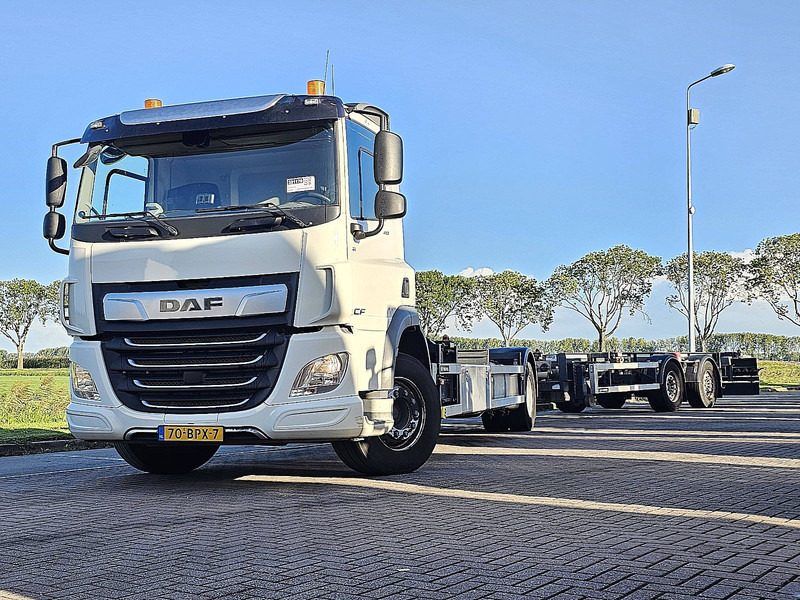 DAF CF 410 20FT TANKCONTAINER - Konteynır taşıyıcı/ Yedek karoser kamyon: fotoğraf 1 DAF CF 410 20FT TANKCONTAINER - Konteynır taşıyıcı/ Yedek karoser kamyon: fotoğraf 1