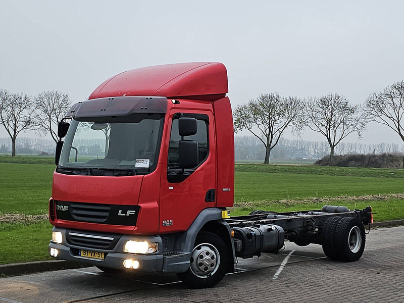 DAF LF 45.160 7.49T AIRCO WB 390 - Şasi kamyon: fotoğraf 2 DAF LF 45.160 7.49T AIRCO WB 390 - Şasi kamyon: fotoğraf 2