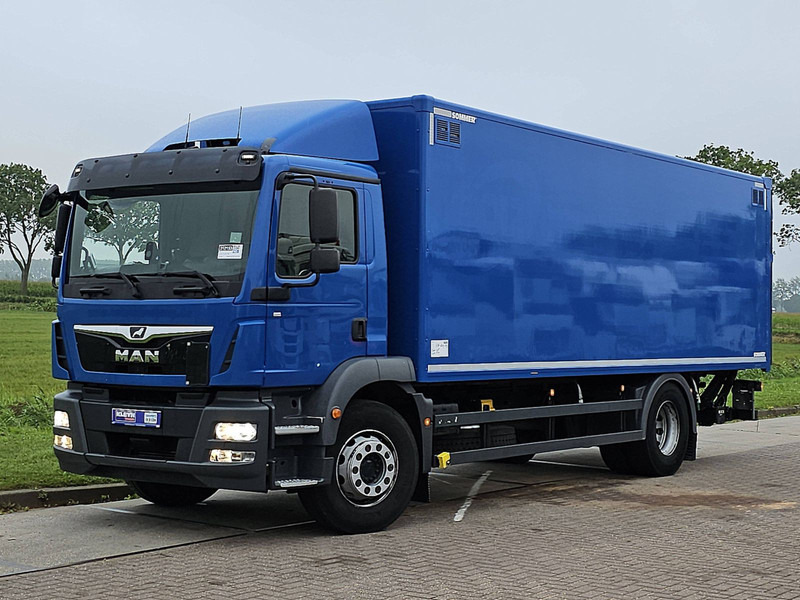 MAN 15.320 TGM AIRCO WEBASTO LIFT - Kapalı kasa kamyon: fotoğraf 2 MAN 15.320 TGM AIRCO WEBASTO LIFT - Kapalı kasa kamyon: fotoğraf 2