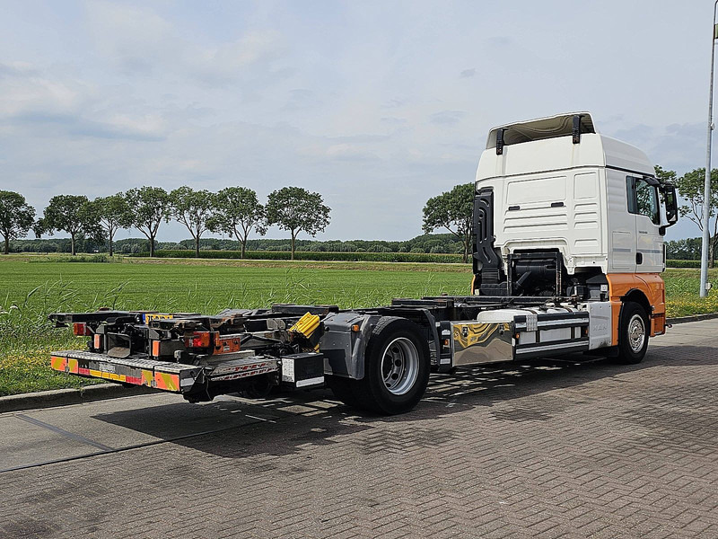 MAN 18.400 TGX XLX INTARDER LIFT 2T - Konteynır taşıyıcı/ Yedek karoser kamyon: fotoğraf 3 MAN 18.400 TGX XLX INTARDER LIFT 2T - Konteynır taşıyıcı/ Yedek karoser kamyon: fotoğraf 3