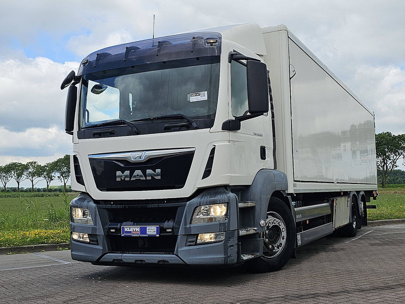 MAN 26.320 TGS 6X2-4 LL TAILLIFT - Kapalı kasa kamyon: fotoğraf 1 MAN 26.320 TGS 6X2-4 LL TAILLIFT - Kapalı kasa kamyon: fotoğraf 1