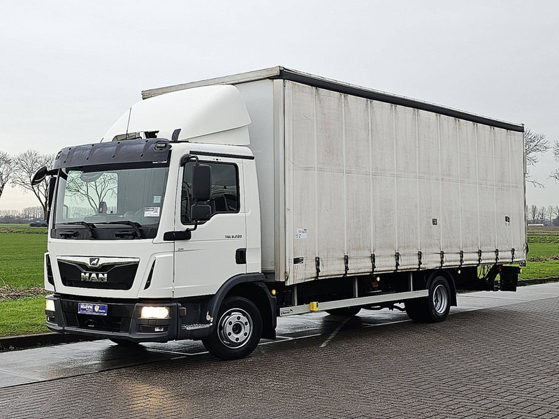 MAN 8.220 TGL AIRCO LIFT BOX 7.1M - Tenteli kamyon: fotoğraf 2 MAN 8.220 TGL AIRCO LIFT BOX 7.1M - Tenteli kamyon: fotoğraf 2