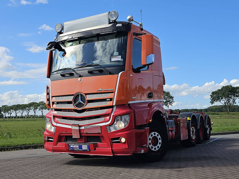 Mercedes-Benz ACTROS 3251 8X2 HIAB HOOKLIFT - Kancalı yükleyici kamyon: fotoğraf 1 Mercedes-Benz ACTROS 3251 8X2 HIAB HOOKLIFT - Kancalı yükleyici kamyon: fotoğraf 1