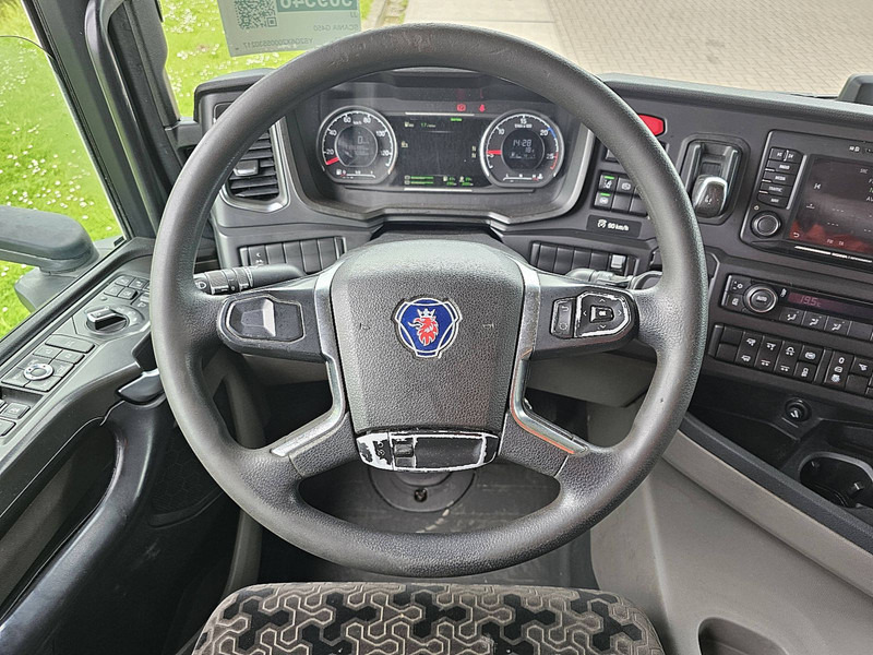 İç mekan fotoğrafi 2: Kancalı yükleyici kamyon Scania G450 6X2 NB VDL HOOKLIFT