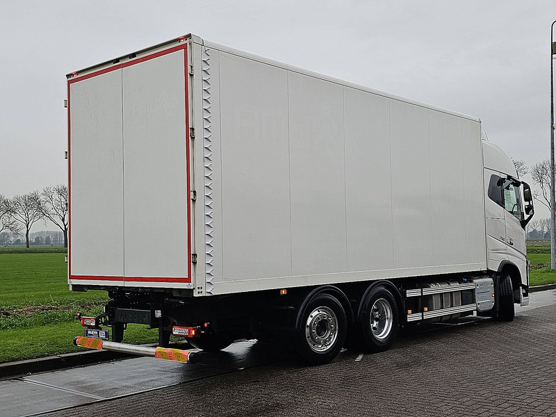 Volvo FH 16.750 6X2*4 4 SEATS 154TKM - Kapalı kasa kamyon: fotoğraf 3 Volvo FH 16.750 6X2*4 4 SEATS 154TKM - Kapalı kasa kamyon: fotoğraf 3