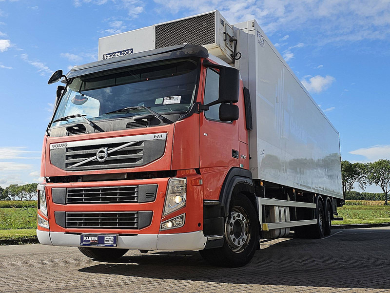 Volvo FM 11.330 6X2 FRIGOBL. LIFT - Refrijeratör kamyon: fotoğraf 1 Volvo FM 11.330 6X2 FRIGOBL. LIFT - Refrijeratör kamyon: fotoğraf 1