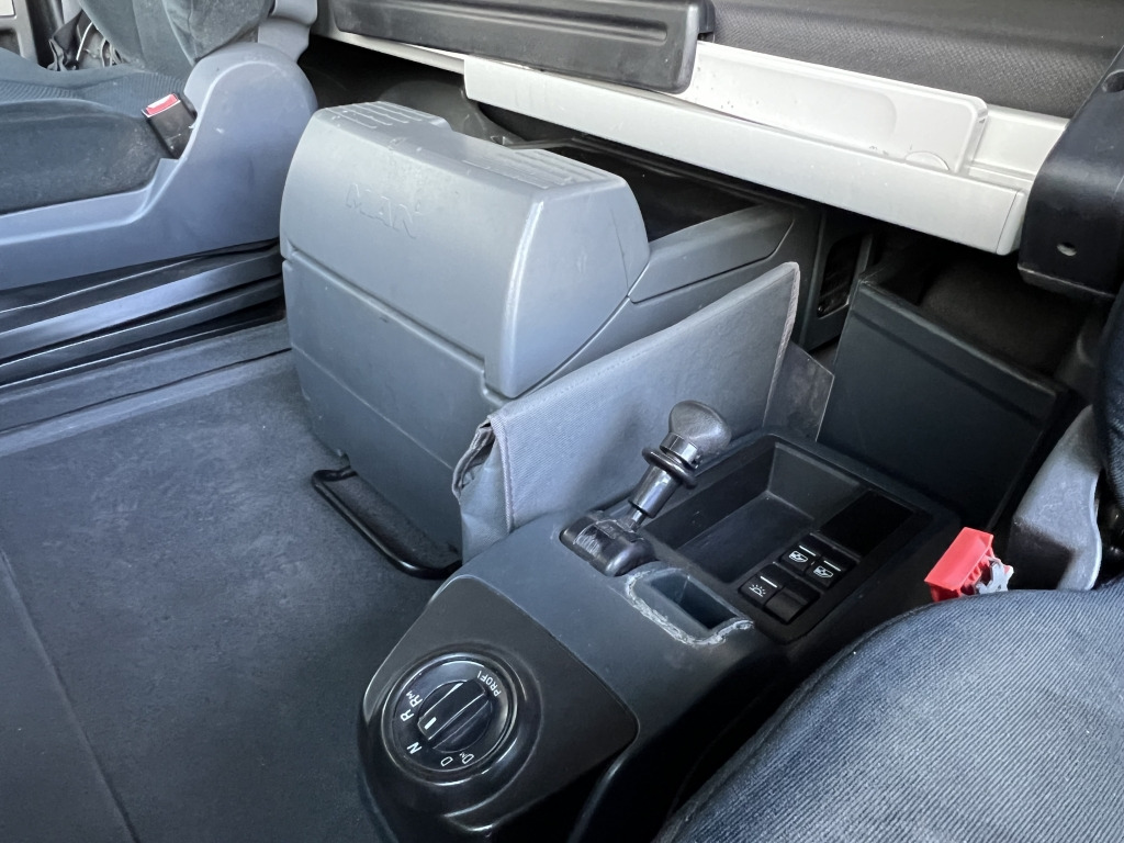 MAN TGX 18.440 Eu6 Klimaaut. Motorbremse Kühlschrank - Çekici: fotoğraf 4 MAN TGX 18.440 Eu6 Klimaaut. Motorbremse Kühlschrank - Çekici: fotoğraf 4