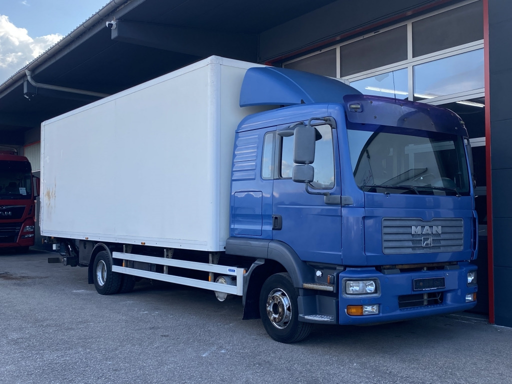 MAN TGL 12.240 7,2mKoffer Klimaaut LBW AutomatikAHK - Kapalı kasa kamyon: fotoğraf 1 MAN TGL 12.240 7,2mKoffer Klimaaut LBW AutomatikAHK - Kapalı kasa kamyon: fotoğraf 1