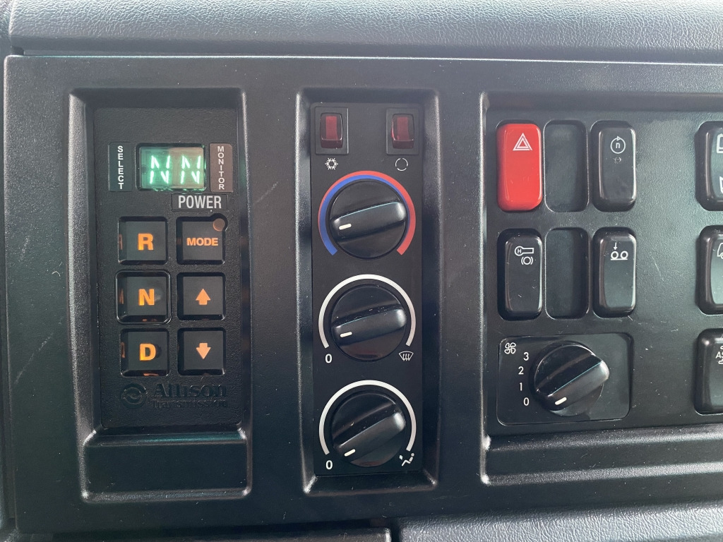 Mercedes-Benz Econic 2633 PLATZ Mülltonnenwaschanlage - Çöp kamyonu: fotoğraf 2 Mercedes-Benz Econic 2633 PLATZ Mülltonnenwaschanlage - Çöp kamyonu: fotoğraf 2