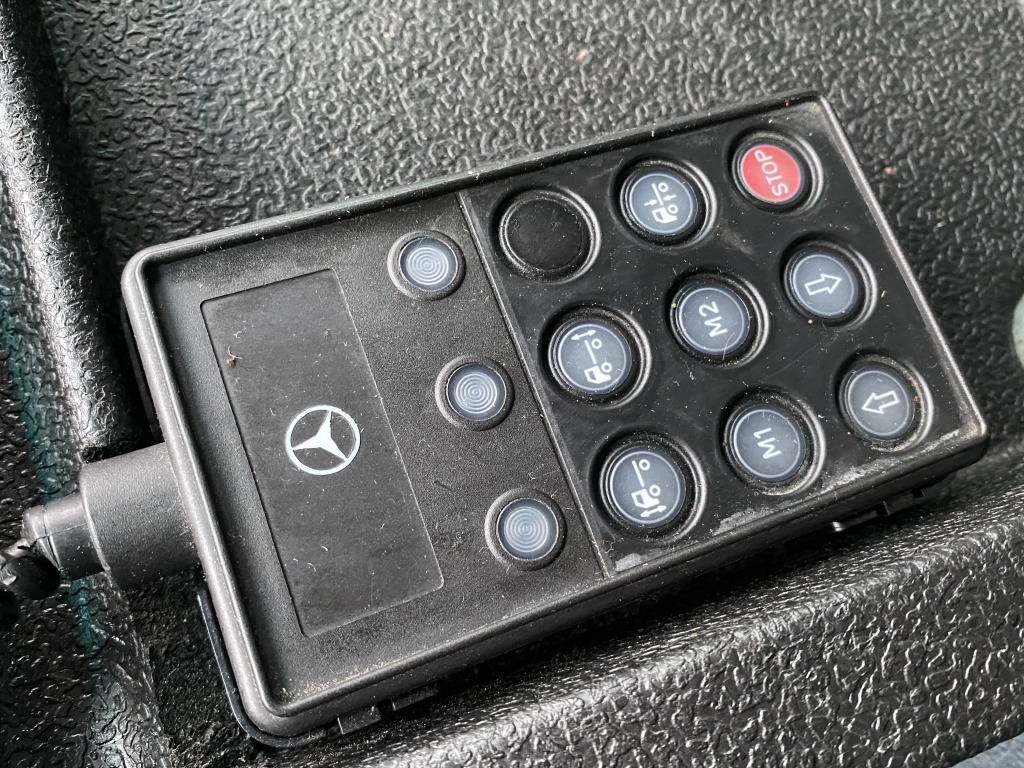Mercedes-Benz Econic 2633 PLATZ Mülltonnenwaschanlage - Çöp kamyonu: fotoğraf 4 Mercedes-Benz Econic 2633 PLATZ Mülltonnenwaschanlage - Çöp kamyonu: fotoğraf 4