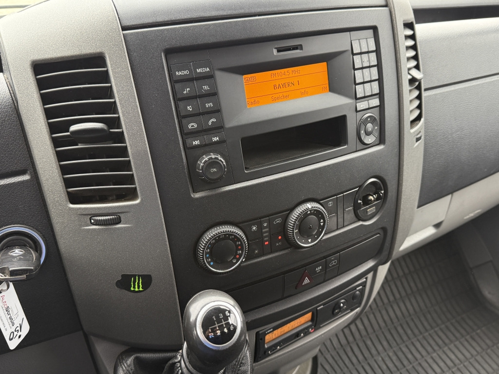 Frigorifik kamyonet Mercedes-Benz Sprinter 513 CDI ThermoKing V-200 Rohrbahnen 516: fotoğraf 15 Frigorifik kamyonet Mercedes-Benz Sprinter 513 CDI ThermoKing V-200 Rohrbahnen 516: fotoğraf 15