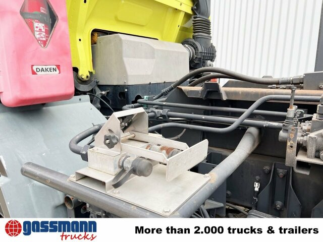 DAF 65.210 4x4 - Kancalı yükleyici kamyon: fotoğraf 2 DAF 65.210 4x4 - Kancalı yükleyici kamyon: fotoğraf 2