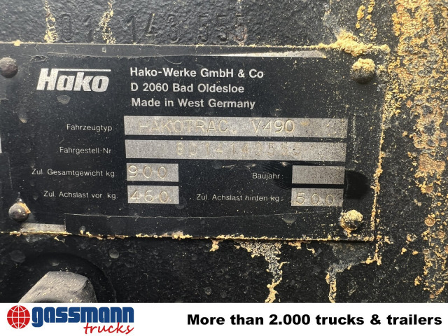 Hako V 490 mit Schneeschild und Ketten - Belediye traktör: fotoğraf 2 Hako V 490 mit Schneeschild und Ketten - Belediye traktör: fotoğraf 2