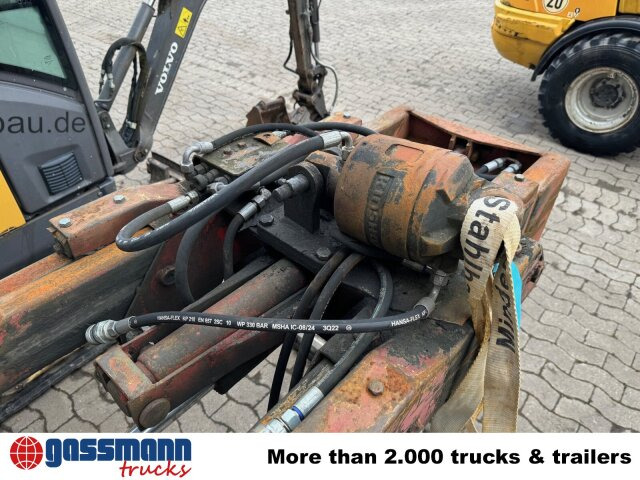 KM 312-V-1100 Palettenzange - Balya ataşman - İş makinaları: fotoğraf 4 KM 312-V-1100 Palettenzange - Balya ataşman - İş makinaları: fotoğraf 4